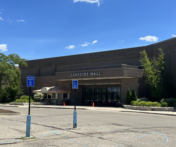 Lakeside Mall - July 22 2022